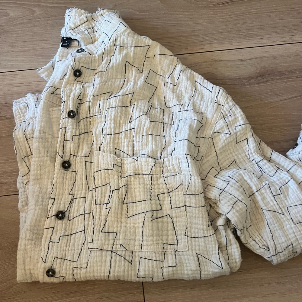 Stitch & Feather button down
